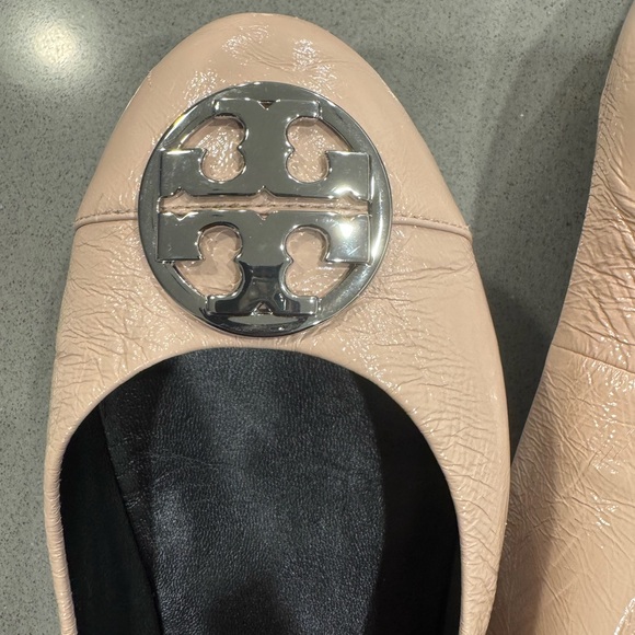 Tory Burch Women's Beige Ballet Flats - Picture 4 of 5